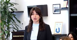 İcra başçısının müavini özünü niyə reklam edir?- İcra başçısının müavini özünü niyə reklam edir?-