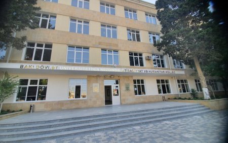 AYNA rəhbəri bir milyonluq villa alır - 