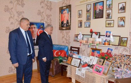 İcra başçısı şəhid Şəmilov Azərin ailəsini ziyarət edib