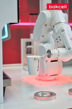 “Bakcell” “INMerge” Sammitində ən son innovasiyalarla çıxış edir – 