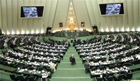 İran parlamentində atışma olub, bir neçə nəfər girov götürülüb