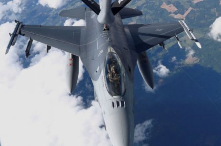 Konqresmenlər “F-16” qırıcılarının tədarükündə Türkiyəyə maneə yaratdılar