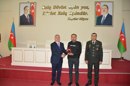 Tərtərdə Vətən müharibəsi iştirakçılarına medallar təqdim olunub