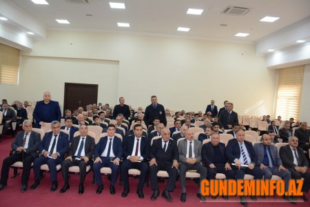 İcra Hakimiyyətində aparatın müşavirəsi keçirildi 