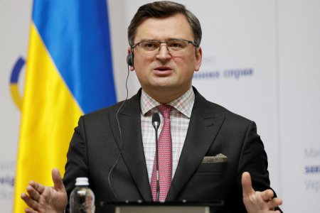 Kuleba: “Avropa Ukraynaya kömək etməkdən yorulmamalıdır”