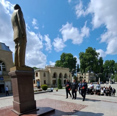 Heydər Əliyev İli -2023” : “Ulu Öndər Heydər Əliyevin irsi milli sərvətimizdir” mövzusunda “dəyirmi masa” keçirilib