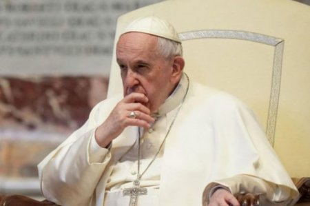 Roma Papası katolikləri Milad bayramını təntənəsiz qeyd etməyə çağırıb