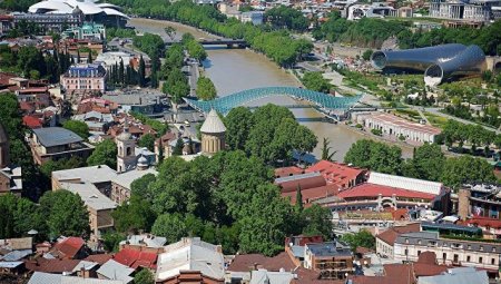 Gürcüstan Müstəqillik Gününü qeyd edir