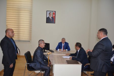 İcra başçısı vətəndaşların müraciətlərini dinlədi 